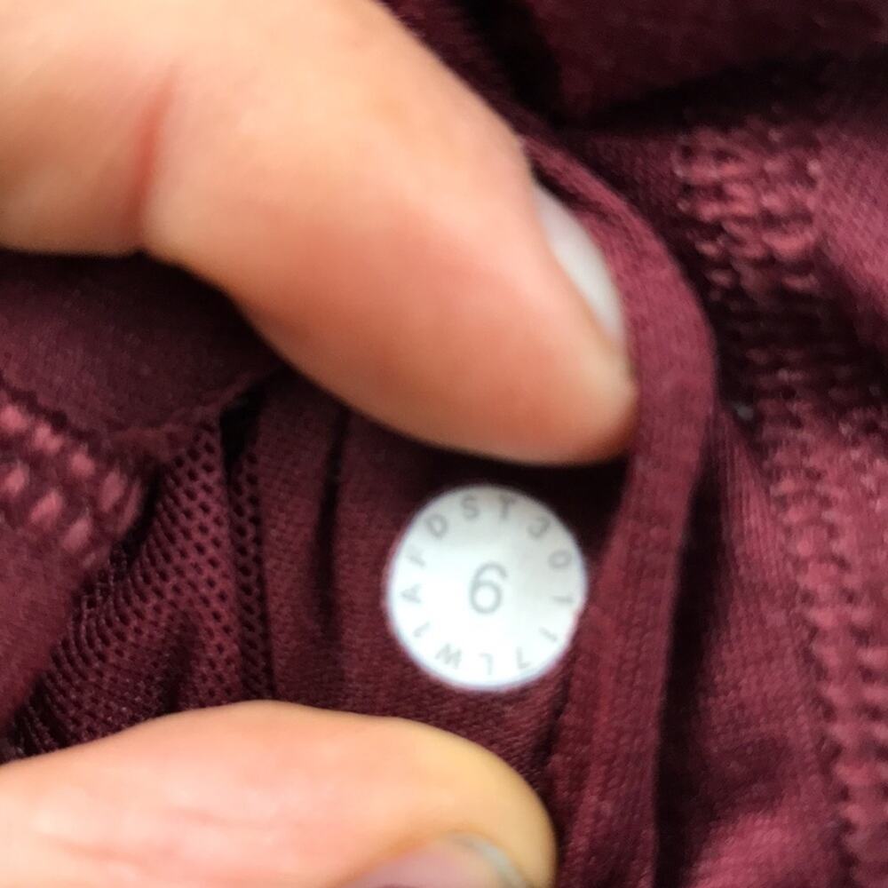 Lululemon Body Con Tank Deep Rouge - Picture 5 of 6